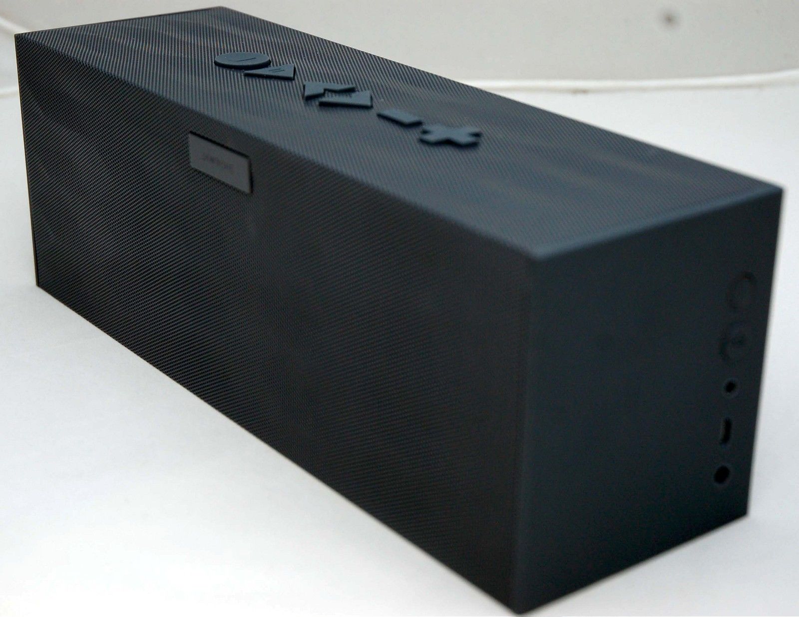 jawbone big jambox speakers