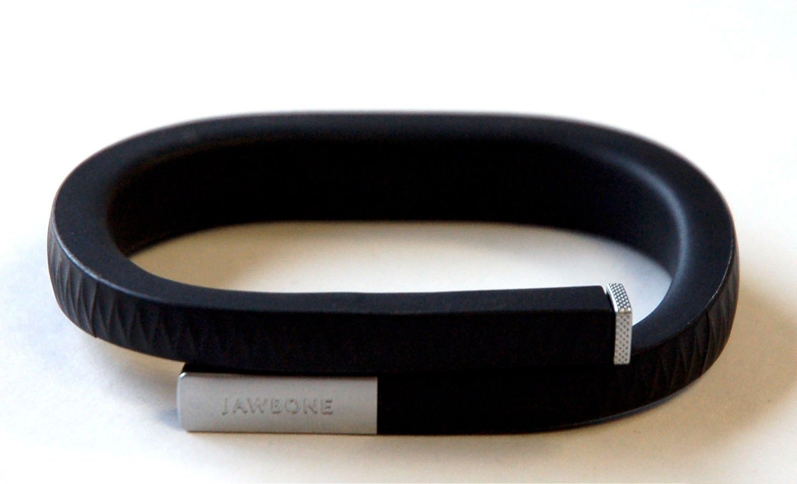 UP by JAWBONE available in Small & Medium 